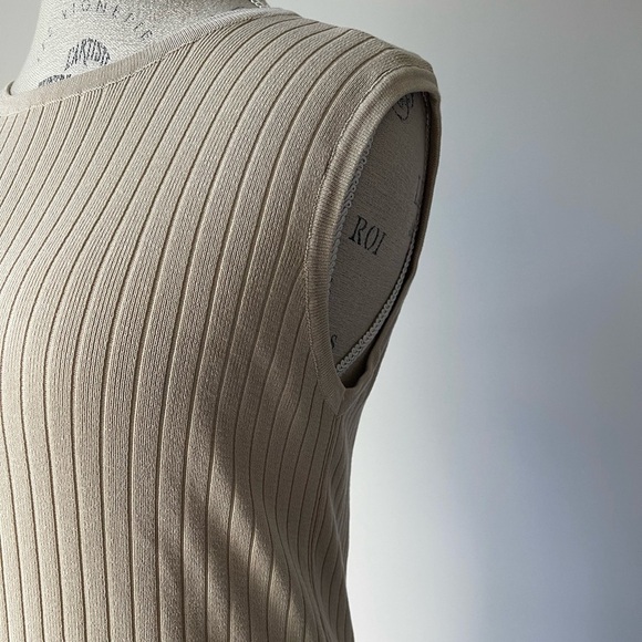 Cream knitted sleeveless midi dress - Picture 4 of 6